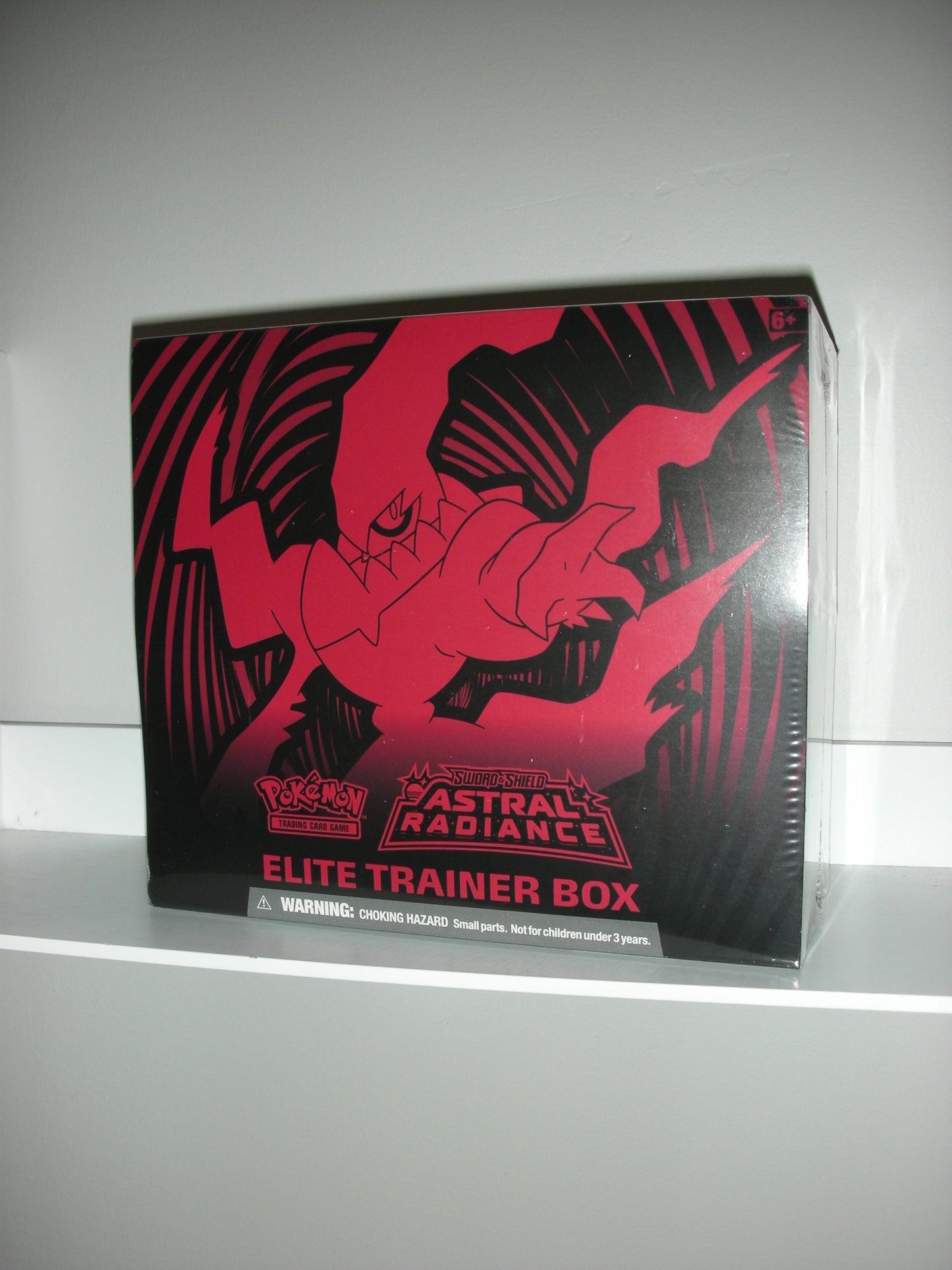 Astral Radiance - Elite Trainer Box